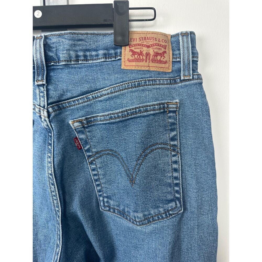Levi's Wedgie Straight Button Fly Cropped Jeans Maximum Effort Size 32 x 28 C3 - Picture 4 of 7